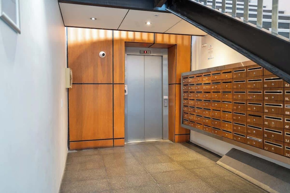 Cosy CBD Loft Walk to Dining+Shopping Zodiak Stays