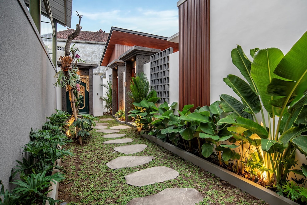 Pondok Arya Kuta Villas by Kamara