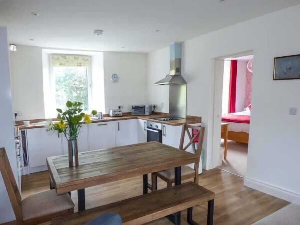 Crooklands House 3