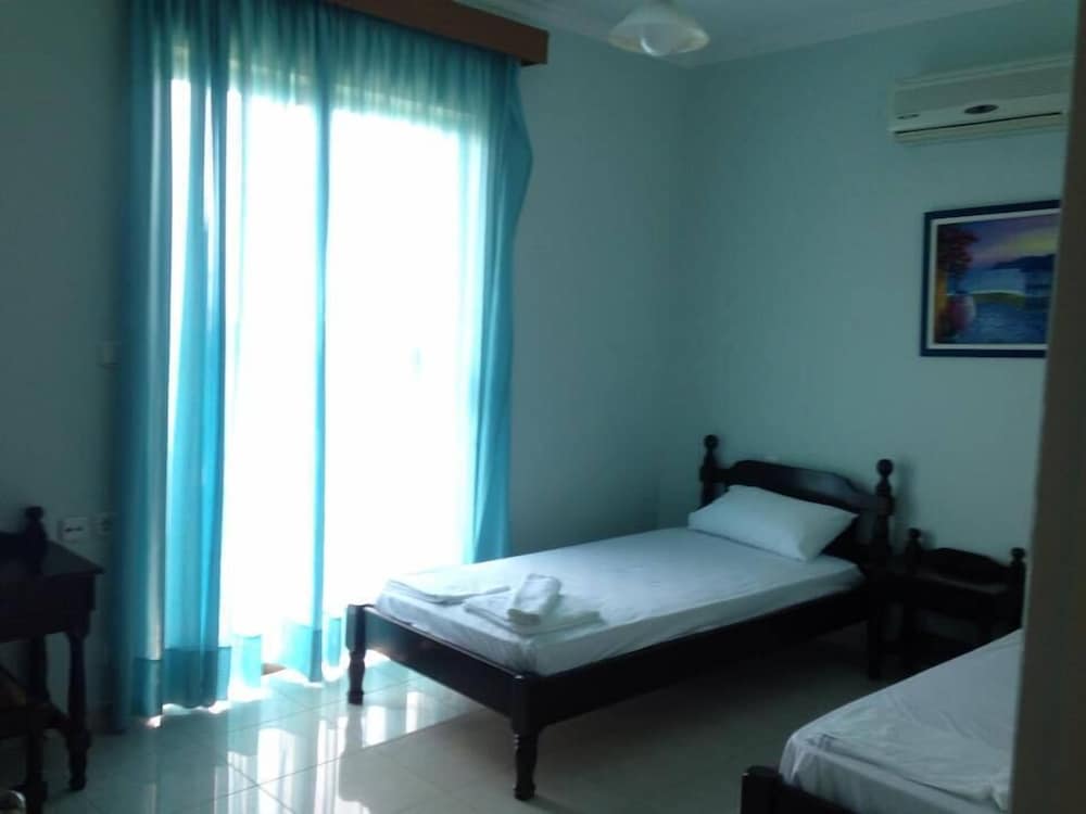 Yiannis Apartments