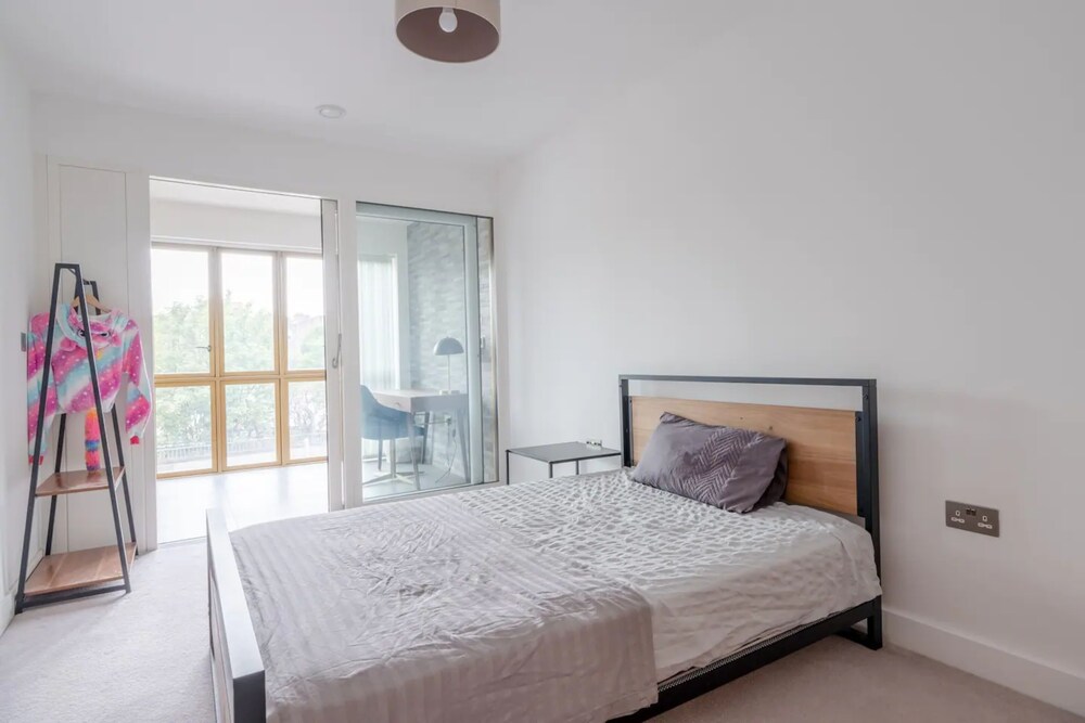 Modern 2 Bedroom Flat in Hackney