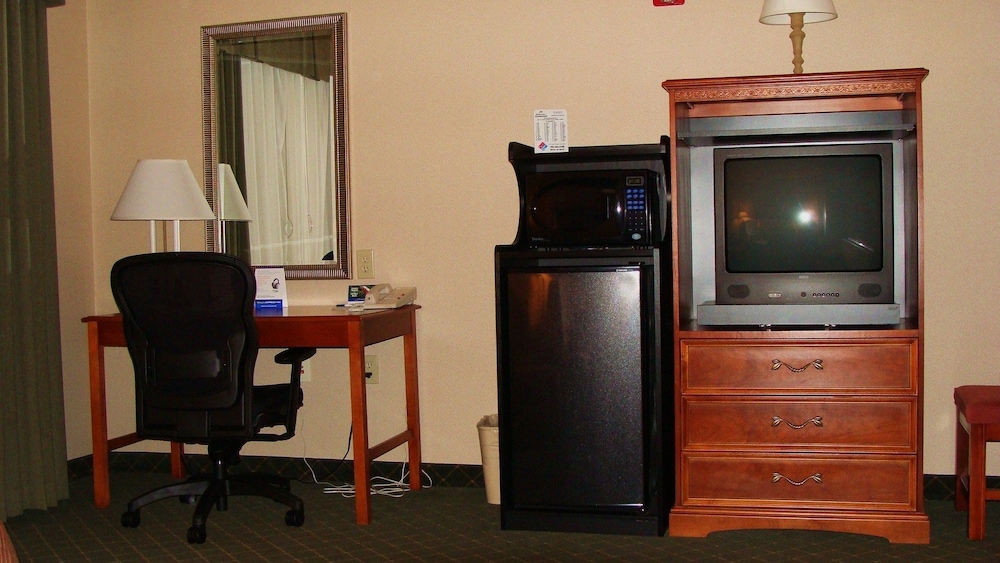 Crawfordsville Vacations - Holiday Inn Express Lebanon, an IHG Hotel - Property Image 5