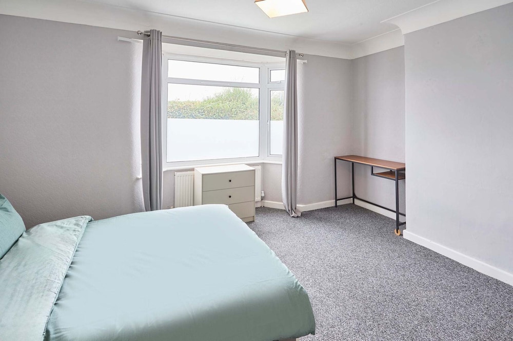 Host Stay Oldbury Road