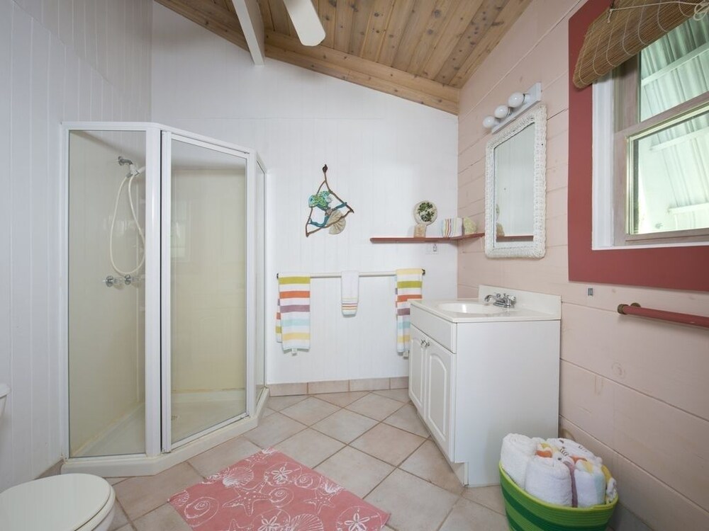 Shangri-la  Orchid Cottage 4 Bedroom Home - Property Image 13