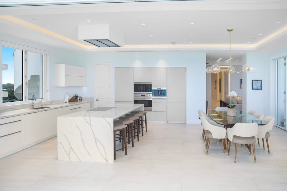 Oceanfront Penthouse and Patio at ONE Cable Beach