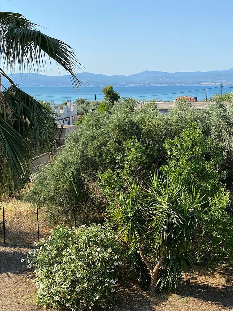 Cozy Home in Eretria view 5