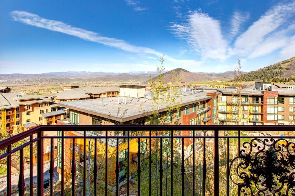Vintage on the Strand Collection by KBM - 2 Homes in same complex (14/17)