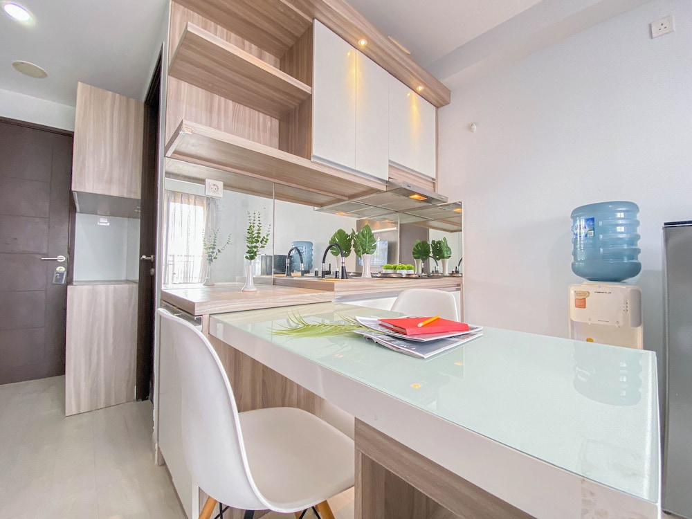 Good and Cozy Stay 2BR Apartment at Mekarwangi Square Cibaduyut
