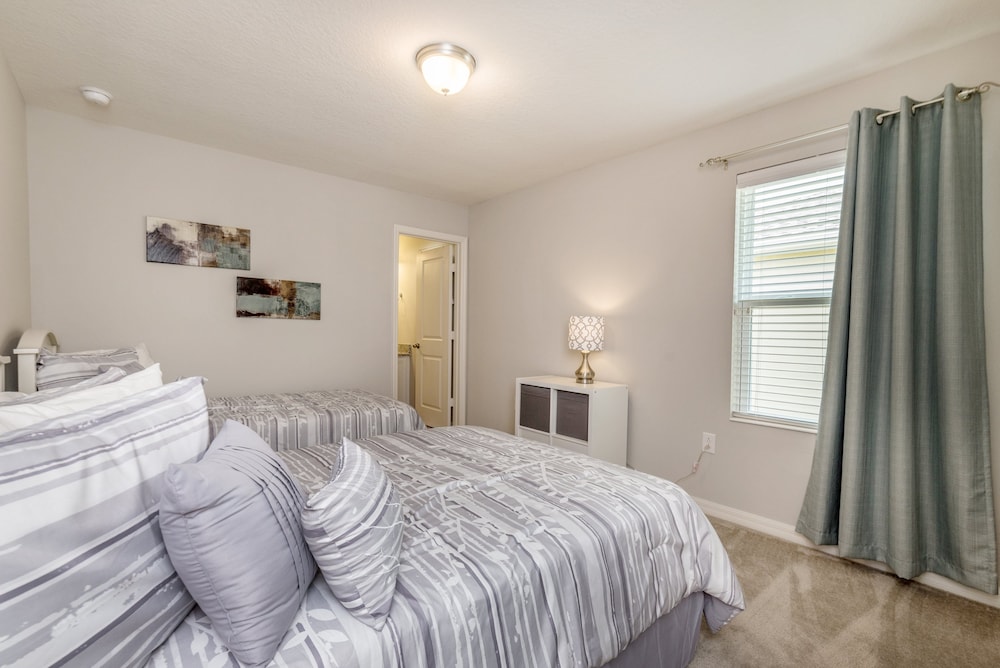 5153ad Amazing Compass Baytown Home Sleeps 10 view 3