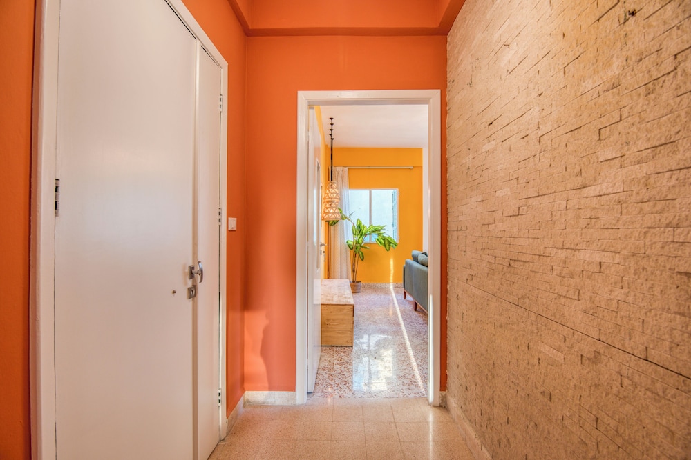 Muse 2-BR Apt in Mar Mikhael