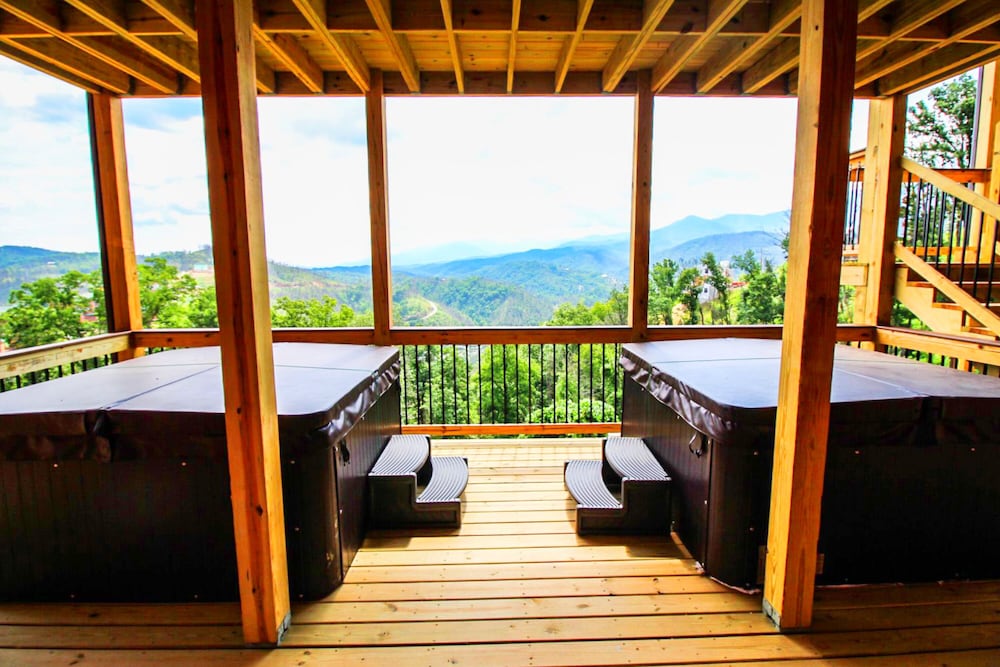 Skyline Splendor Luxe Retreat With Breathtaking Views Over Downtown Gatlinburg