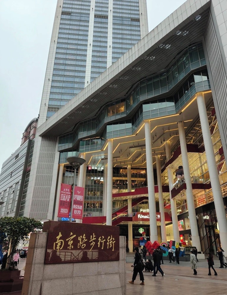 Floral Hotel