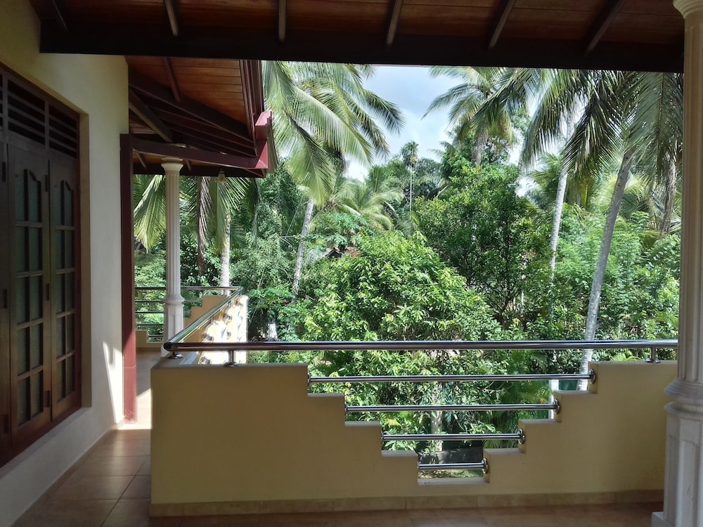 Vinses Villa in Hikkaduwa