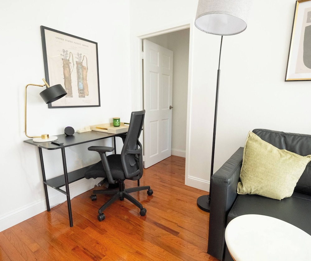 Stylish One Bedroom Apt on UES