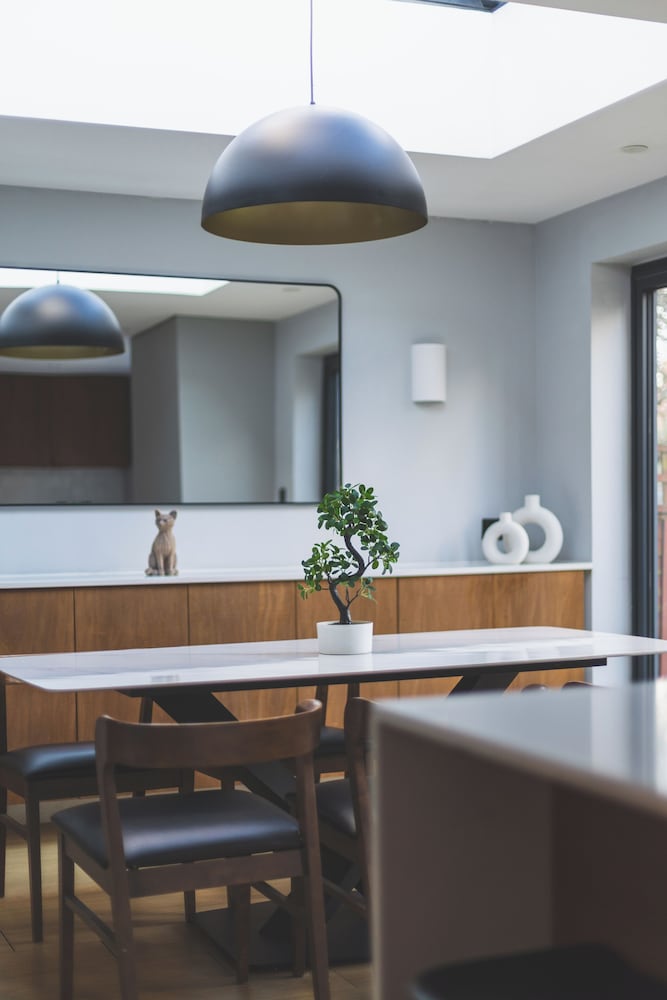 Beautiful Flat in Acton