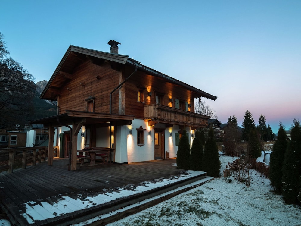 Detached Holiday Home in Ellmau Near the Ski Lift