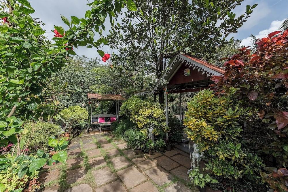 CosmicStays Windchime Homestay at Mulshi