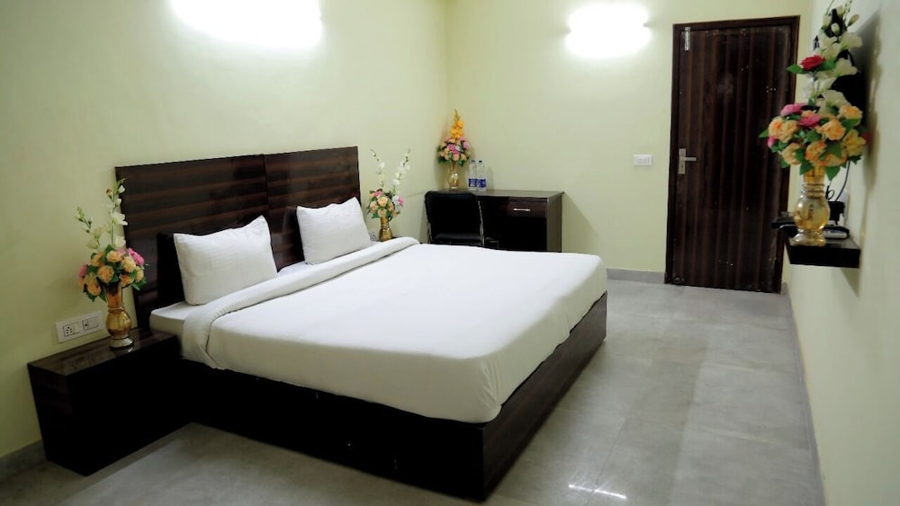 Hotel Livinn by F9 - Property Image 7