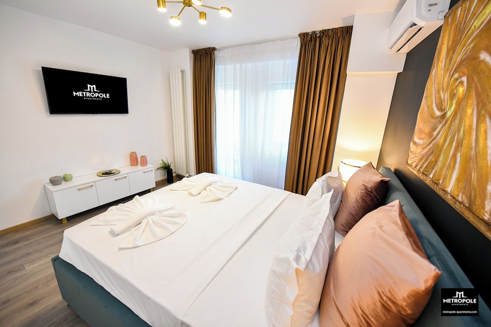 Metropole Apartments Central City