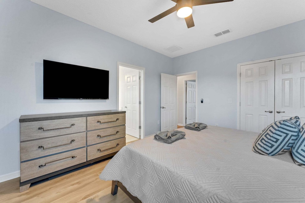 2311vd-providence 5 Bedroom Home