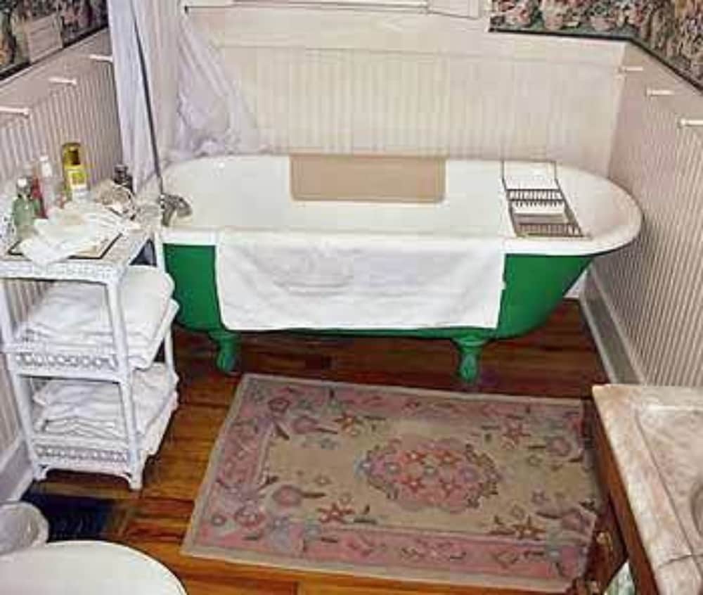 Photo 10