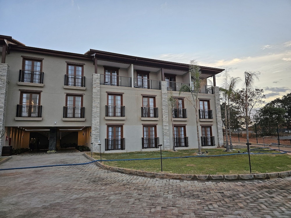 PYRENÉUS RESIDENCE