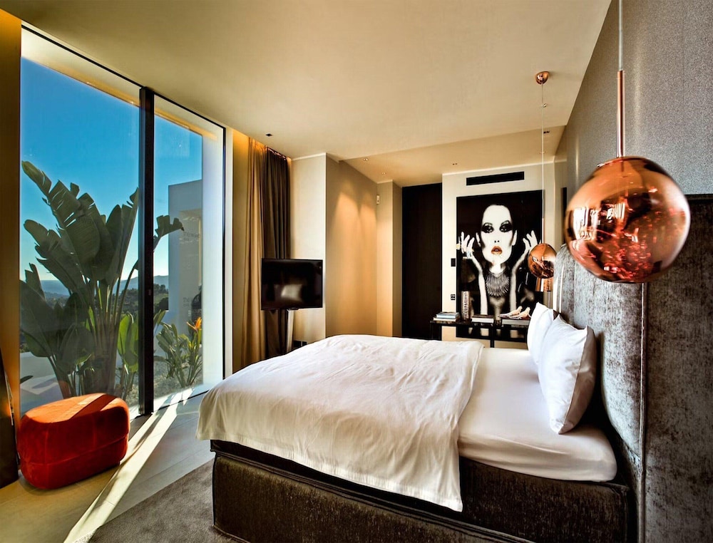 Exclusive Villa on White Isle
