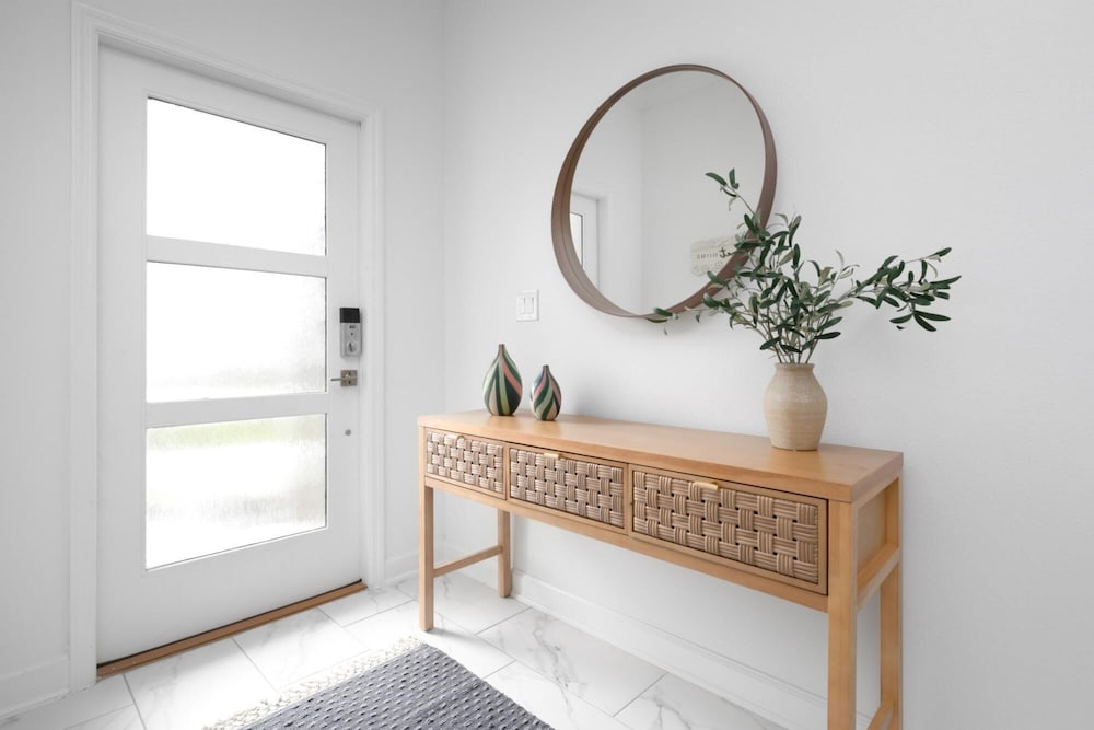 Charming Townhome Near Disney - Image 5