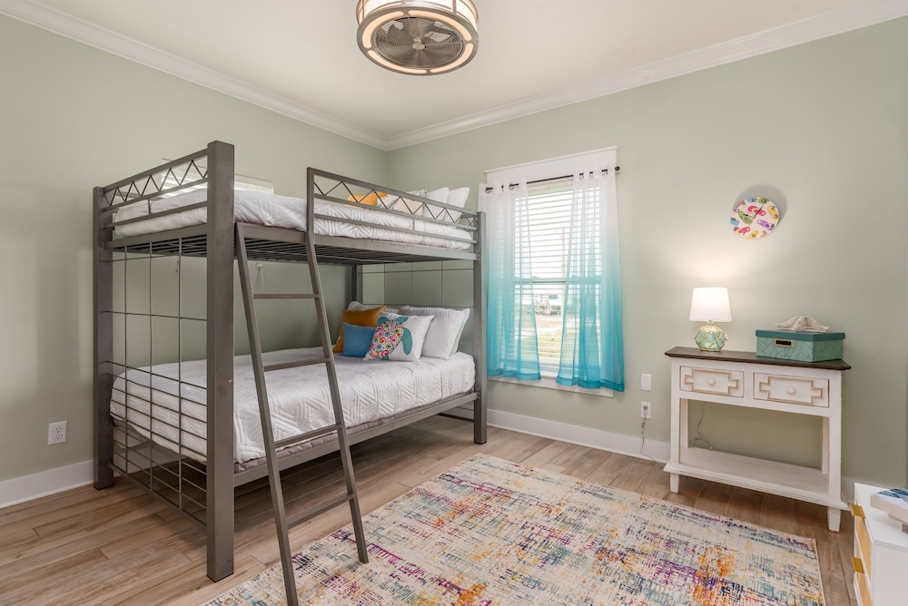 Still Waters - 2415 Bienville Blvd 4 Bedroom Home