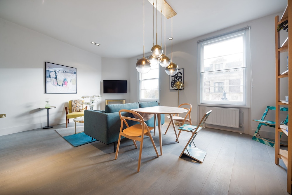 South Kensington by CAPITAL