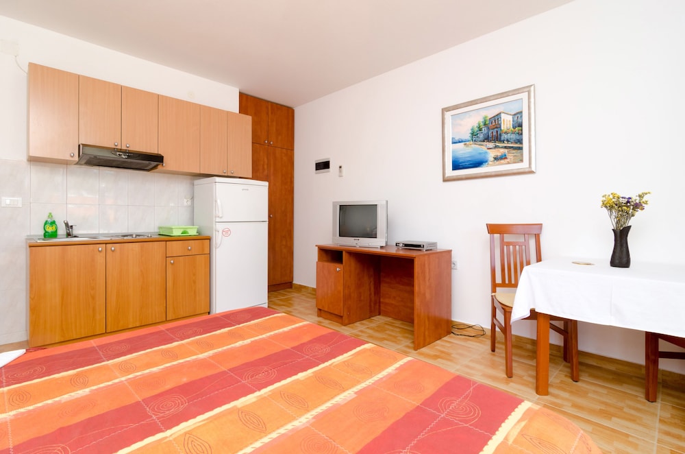 Kusalo Apartments