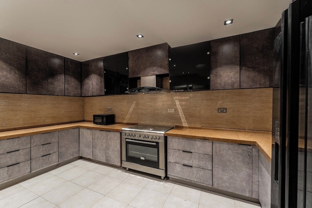 Banora Apartment