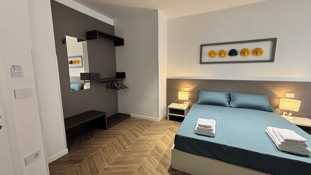 Seaside Suites