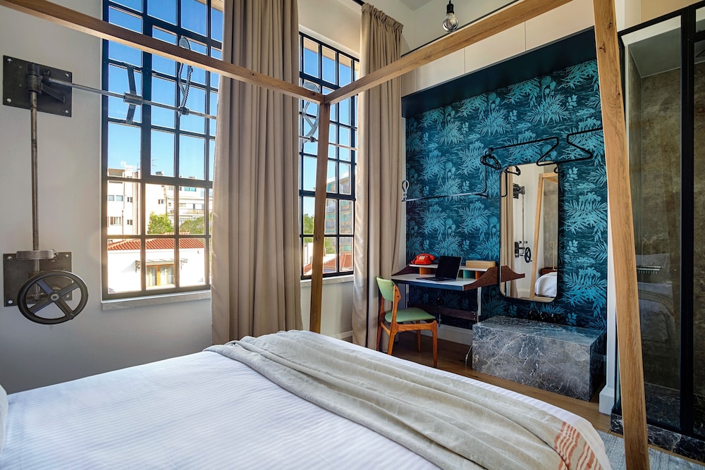 The Foundry Suites