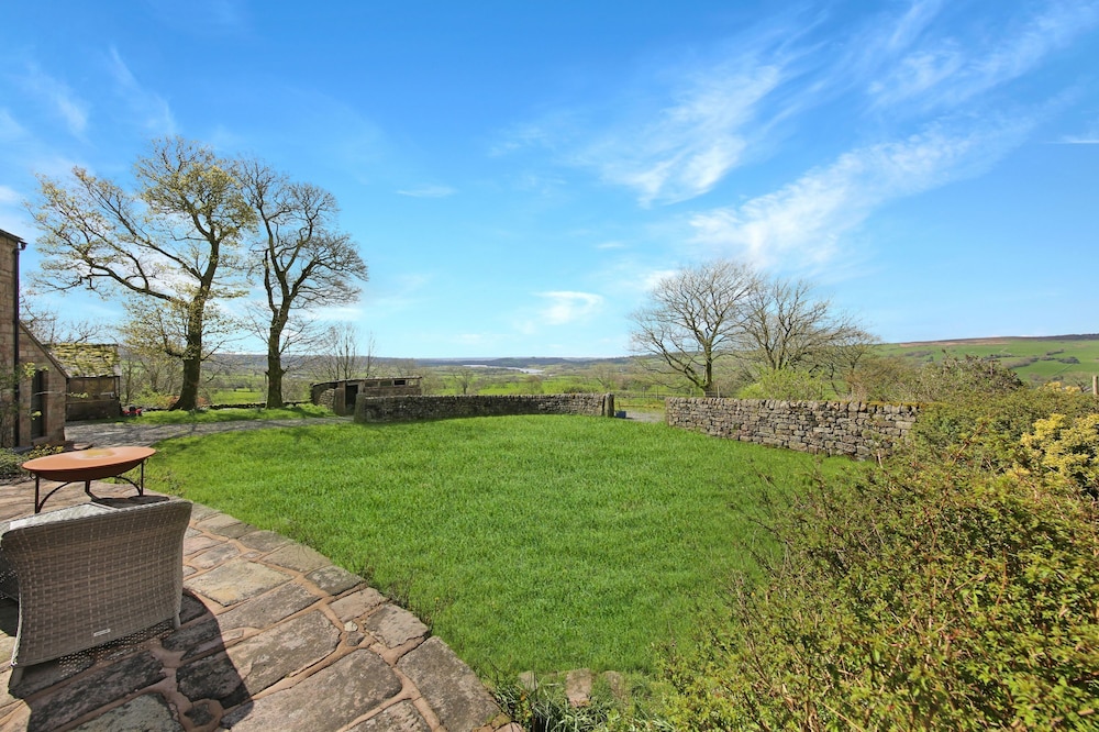 Host Stay Lakeview Cottage - Upper Hulme