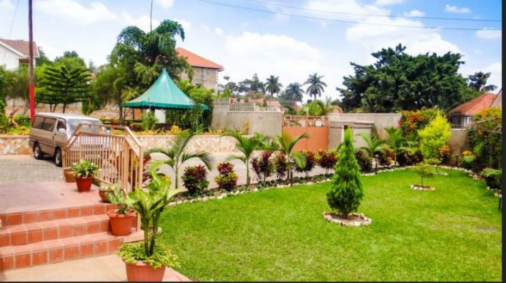 Apricot Guest House