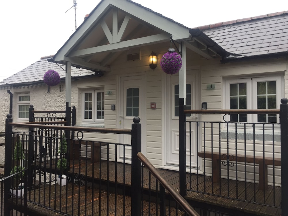 Worthing Vacations - Findon Rest - Property Image 1