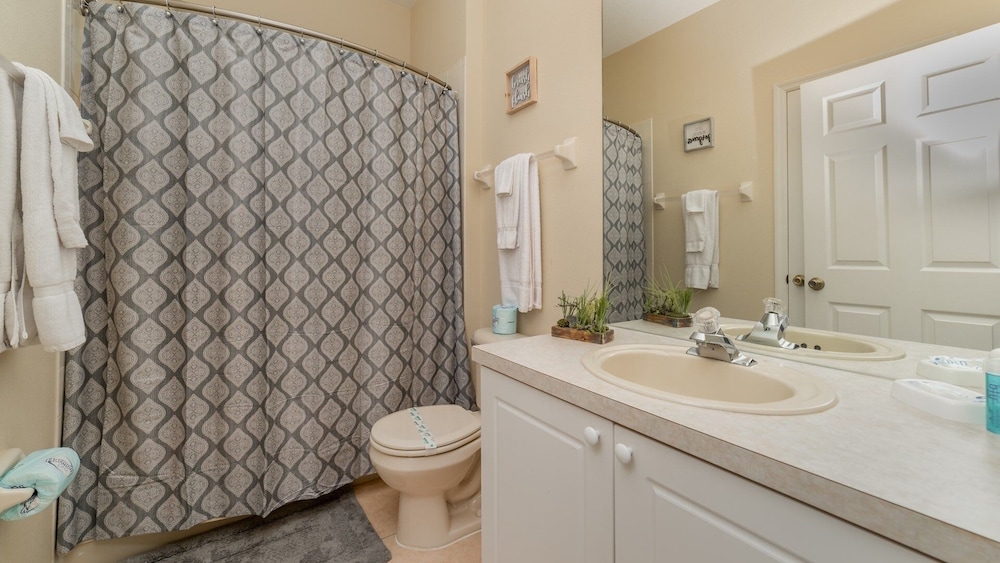 Windsor Palms Resort 4 Bedroom Pool+Spa Home 4 Home