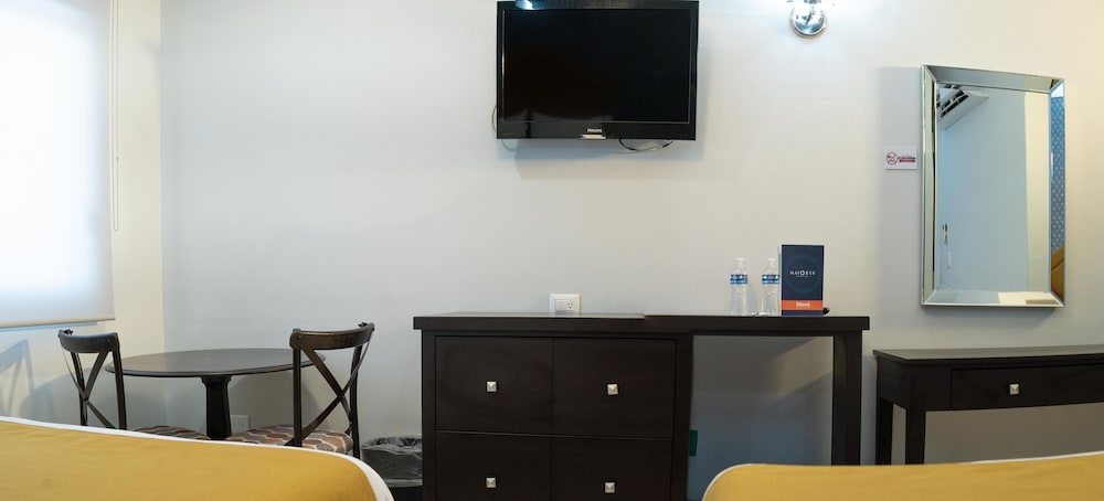 Culiacan Vacations - Hotel Maioris Jesus Kumate - Property Image 1