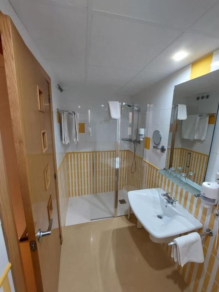 HOTEL TIO PEPE
