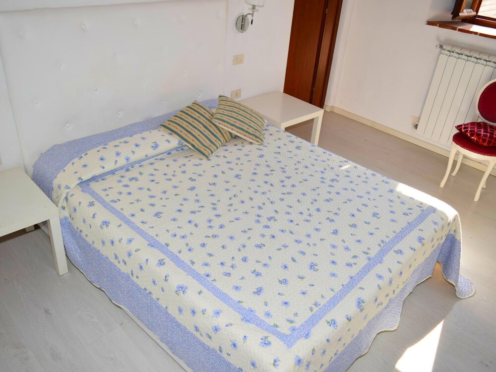 Holiday Home in Tuscany With Pool & Garden
