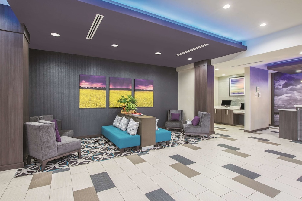 Enid Vacations - La Quinta Inn  Suites by Wyndham Enid - Property Image 2