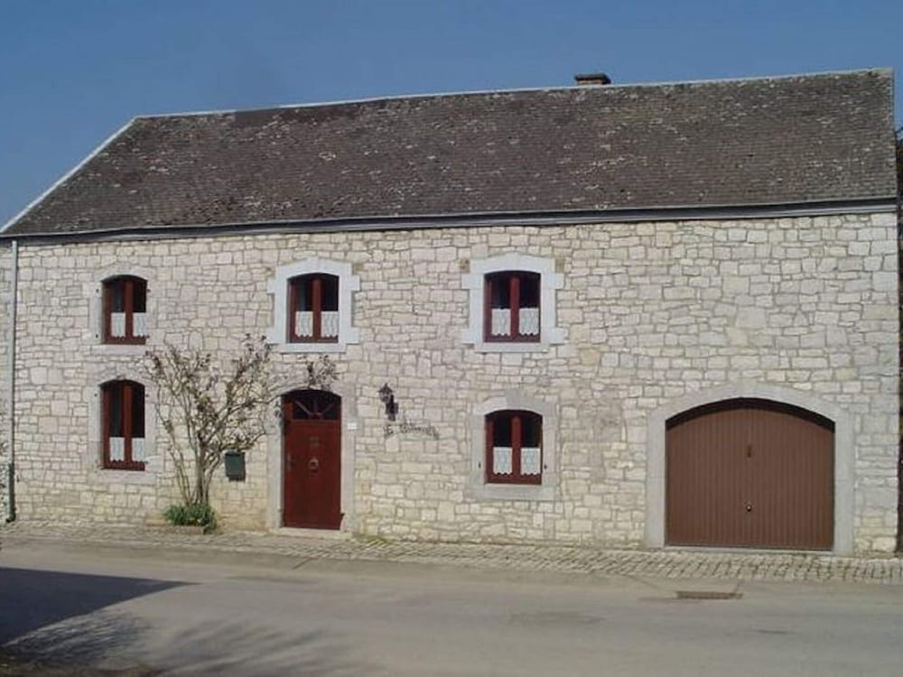 Cozy Family Home in Humain