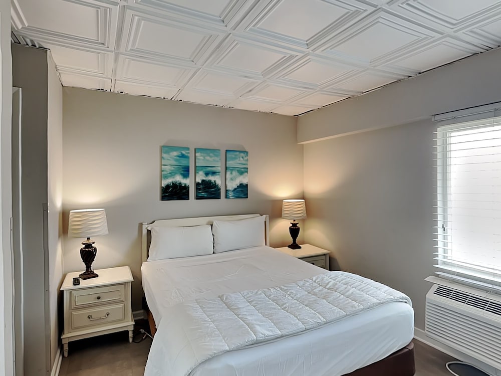 Continental Condominiums II by Resort Collection