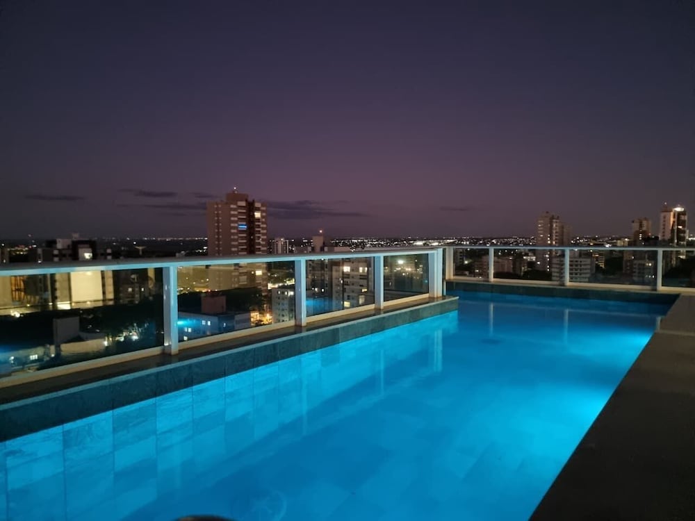 Aptos no Centro com Piscina e Academia