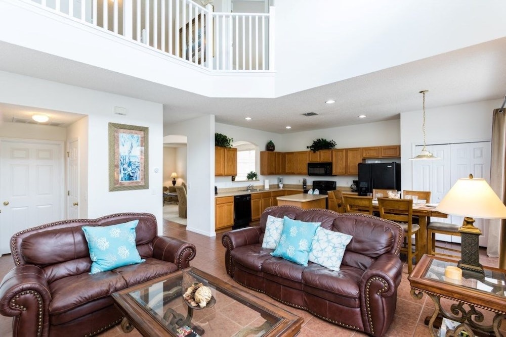 7BR Pool Home Emerald Island by SHV-8409