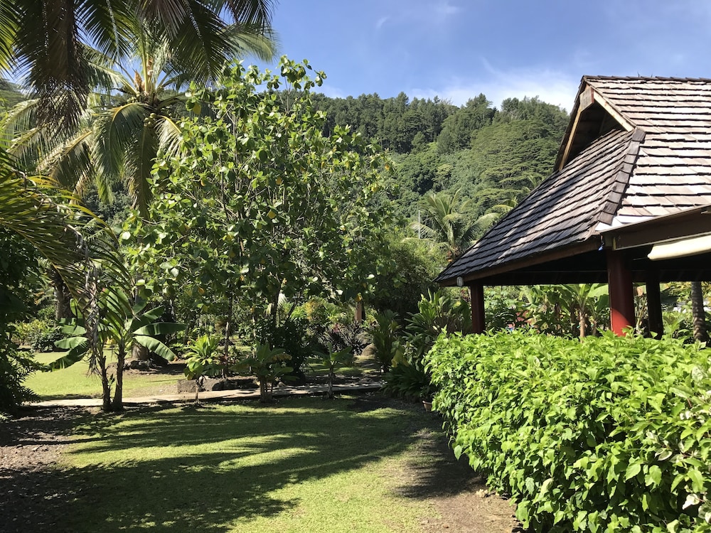 Punatea Village