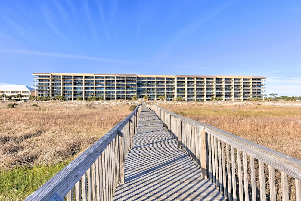 Dauphin Island Condo: Beach & Hot Tub Access!