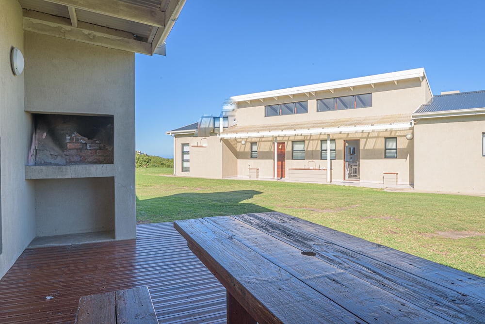 Fynbos Golf & Country Estate