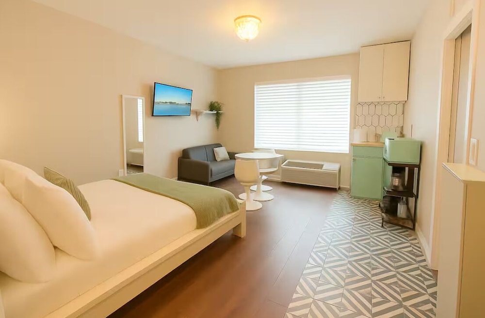 Cozy Miami Beach Haven